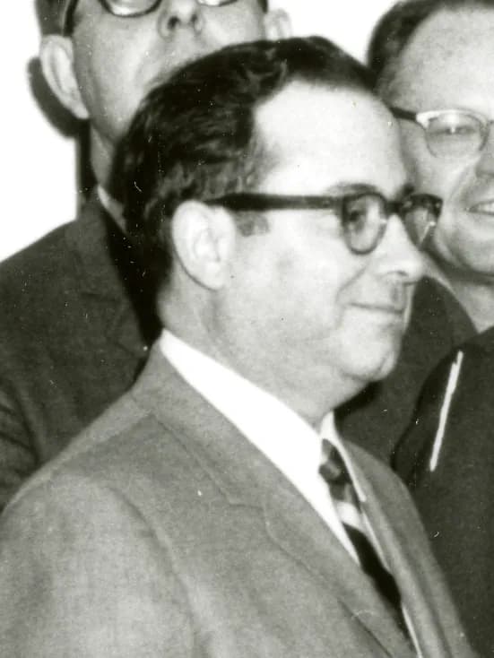 Donald Newhouse