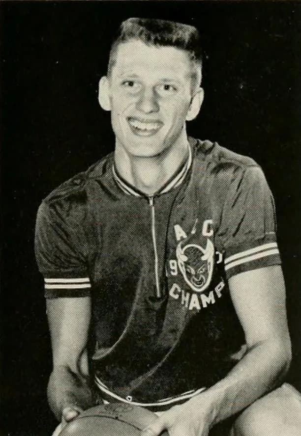 Jay Buckley