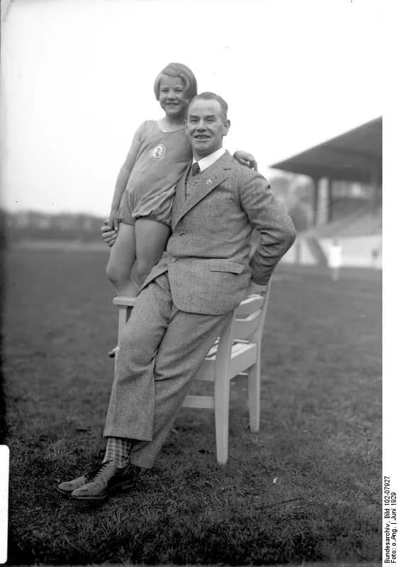 Carl Loges