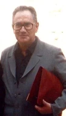 Carmelo Echenagusía