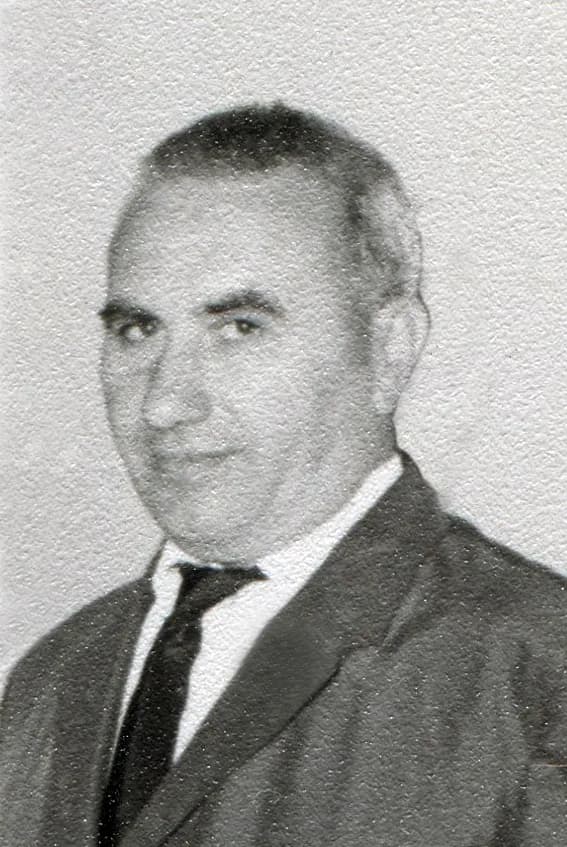 Manol Enew
