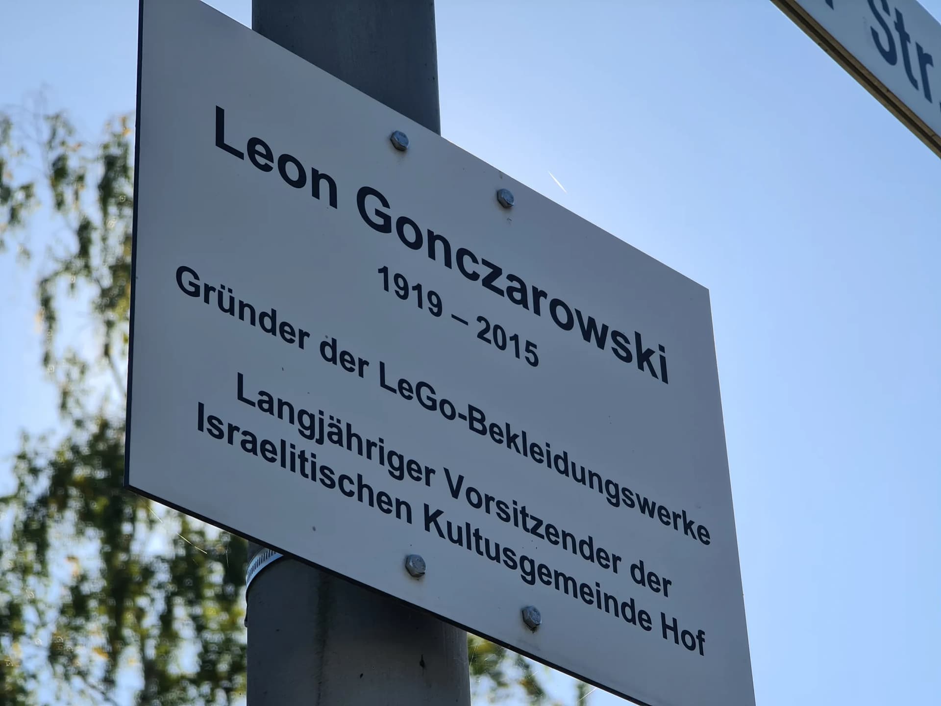 Leon Gonczarowski