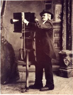 Augustus Barrett