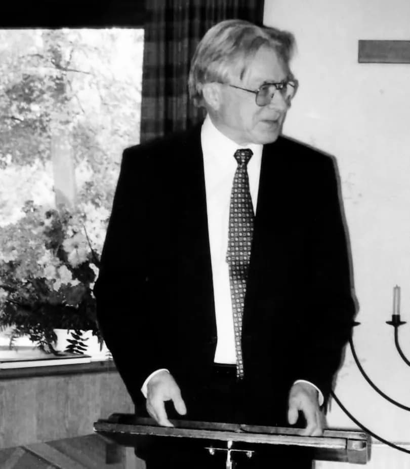 Josef Simon