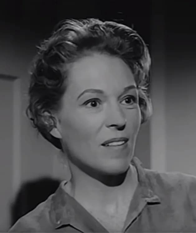 Claudia Bryar
