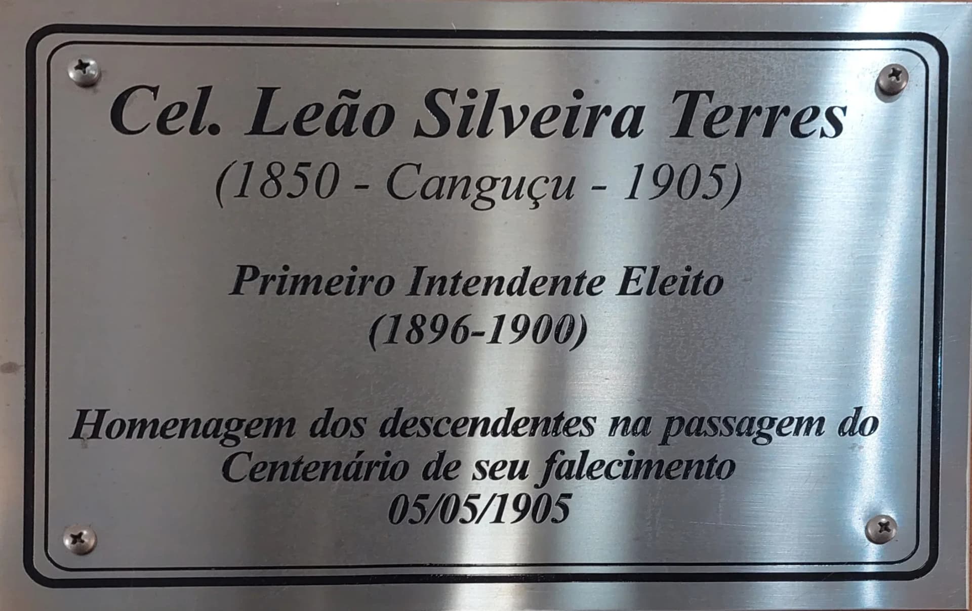 Leão da Silveira Terres