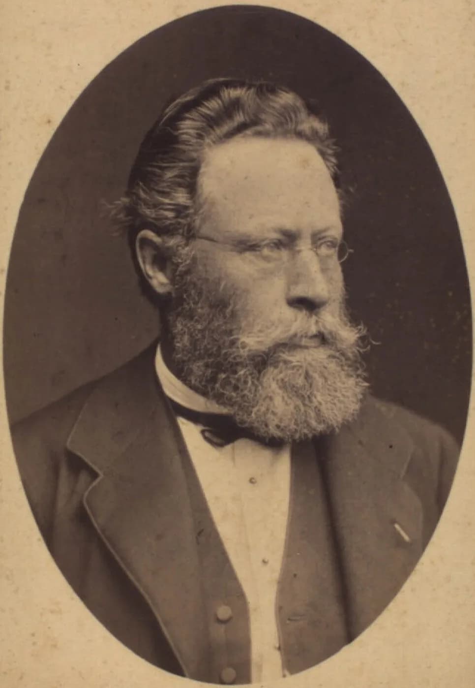 L. Bentzon