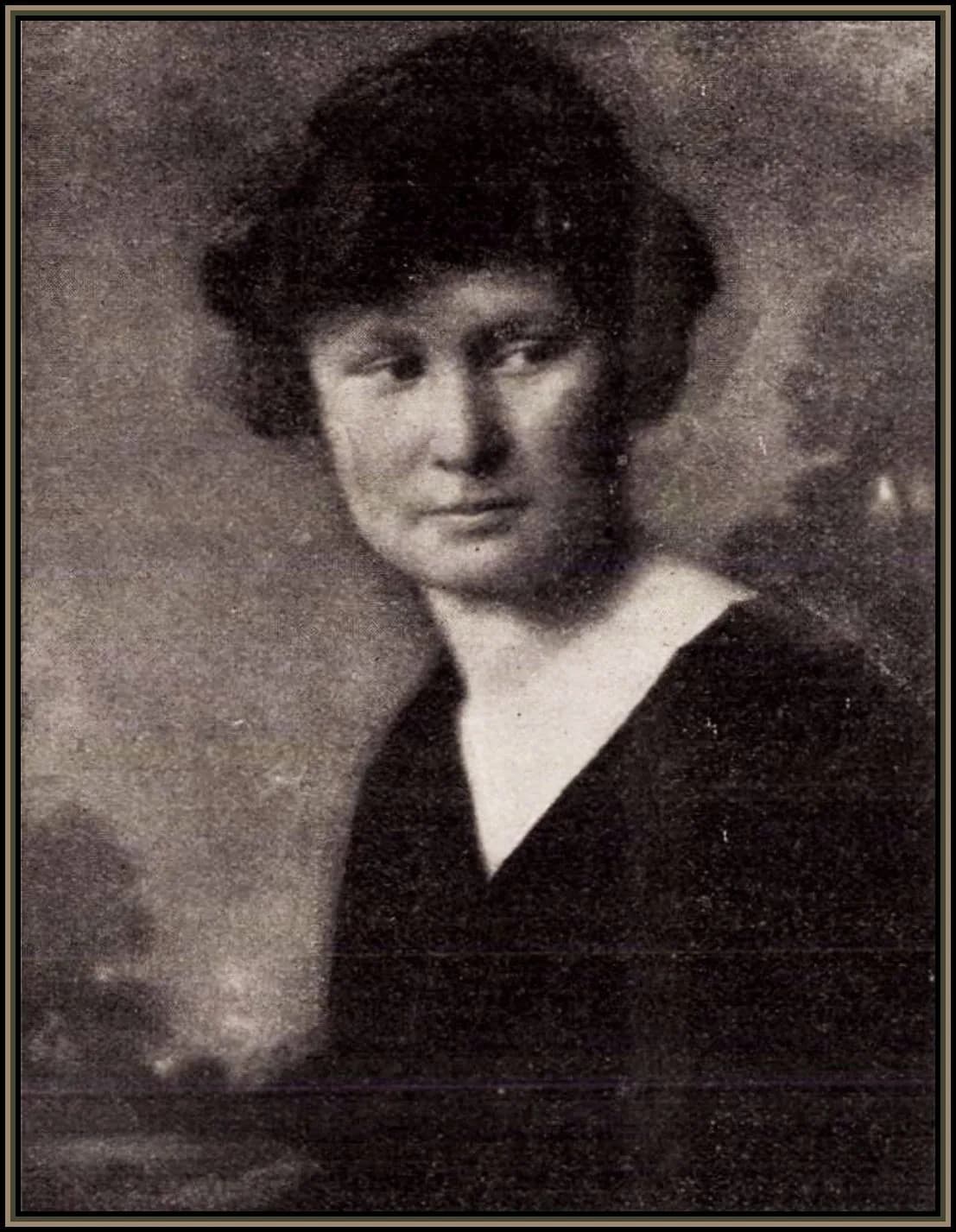 Lola Kosáryné Réz