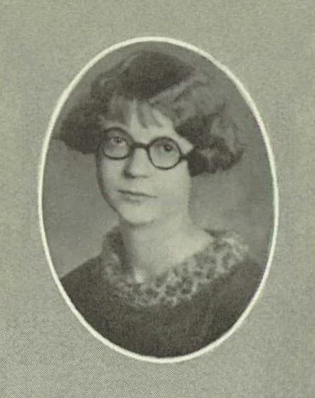 Dorothy W. Knapp