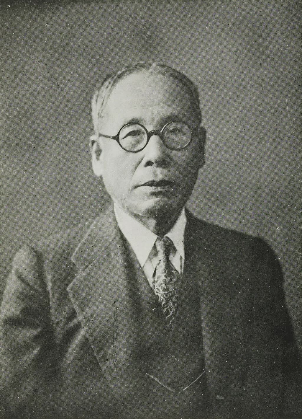 Hirao Hachisaburō