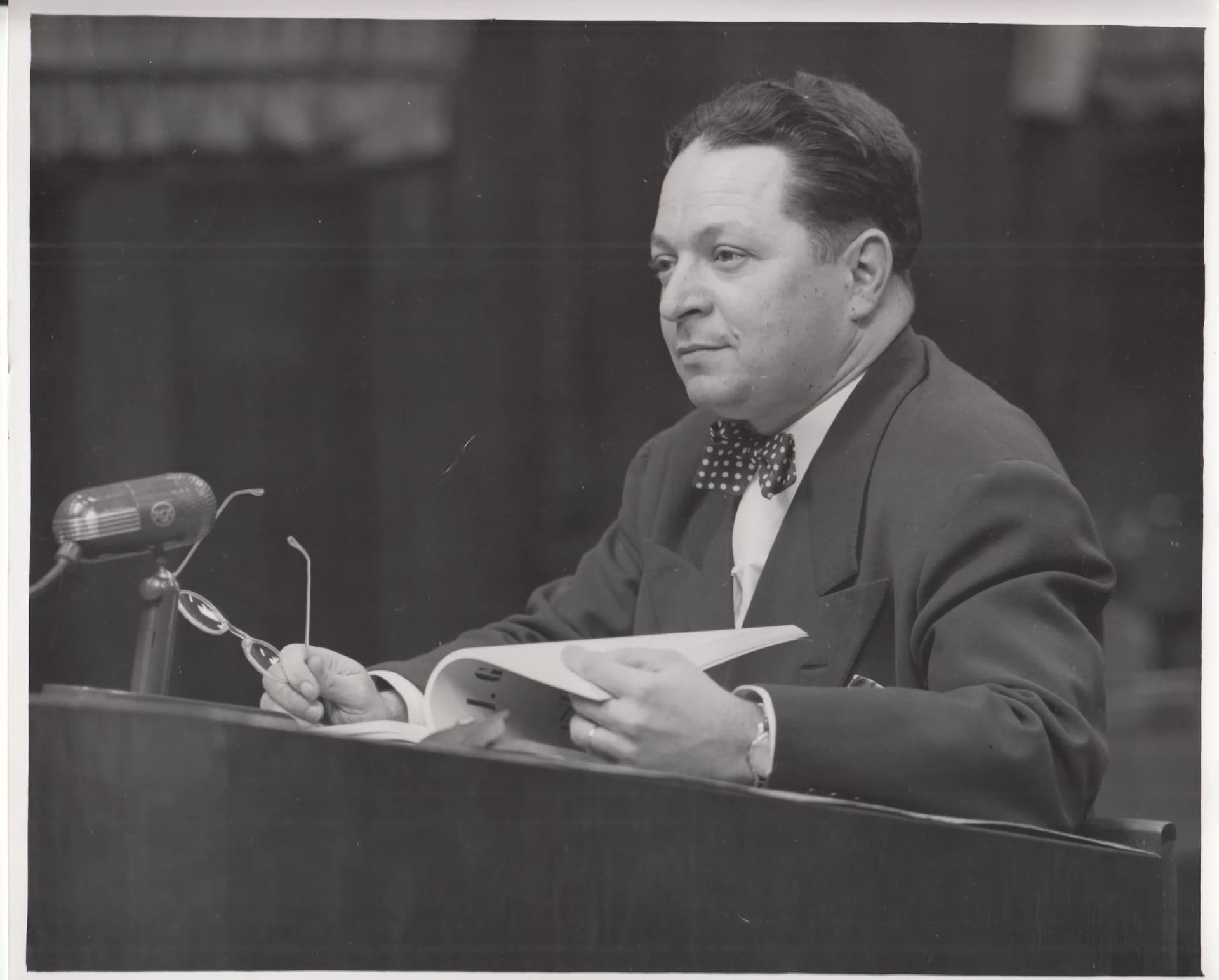 Morris Amchan