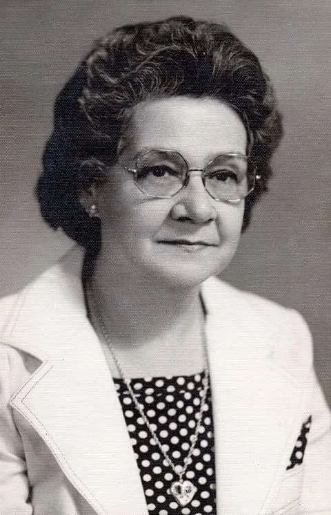 Nelly Alves de Almeida