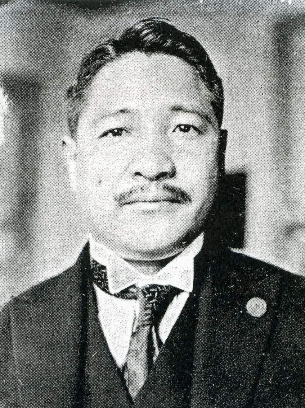 Hiroshi Momiyama