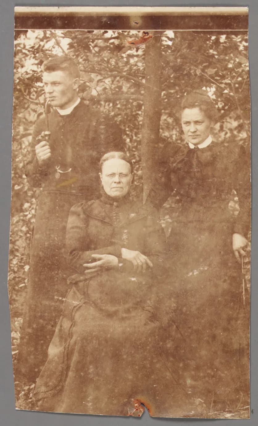 Marie Elise Amandine Lateur