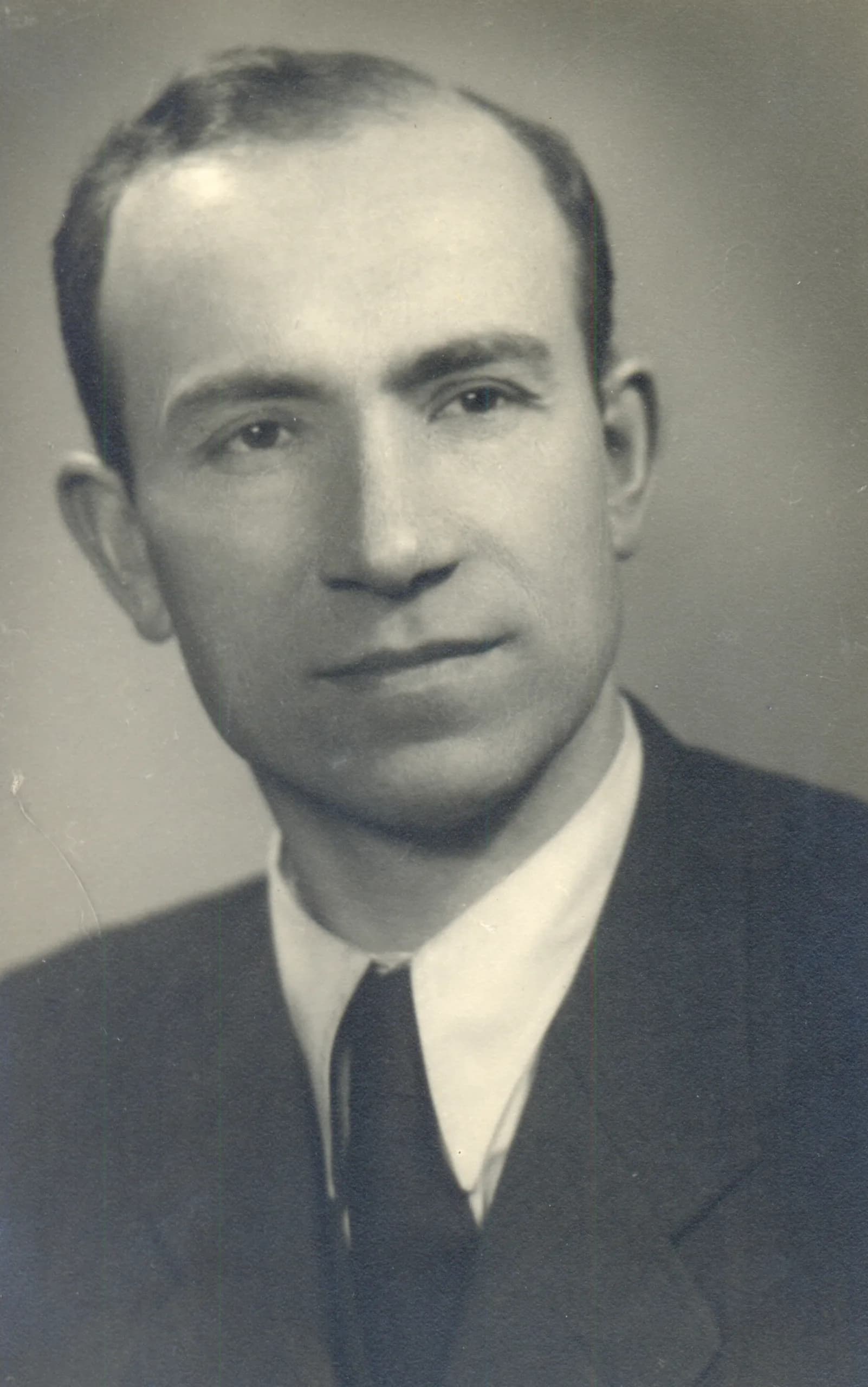 Atanas Figol
