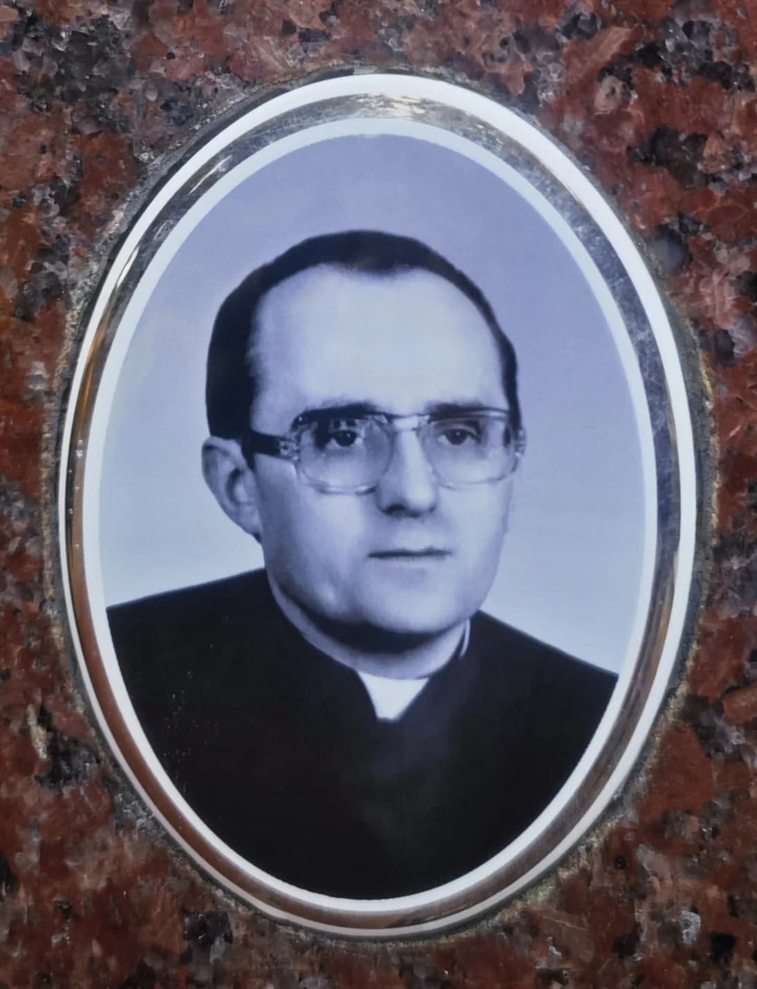 Emil Rzeszutek