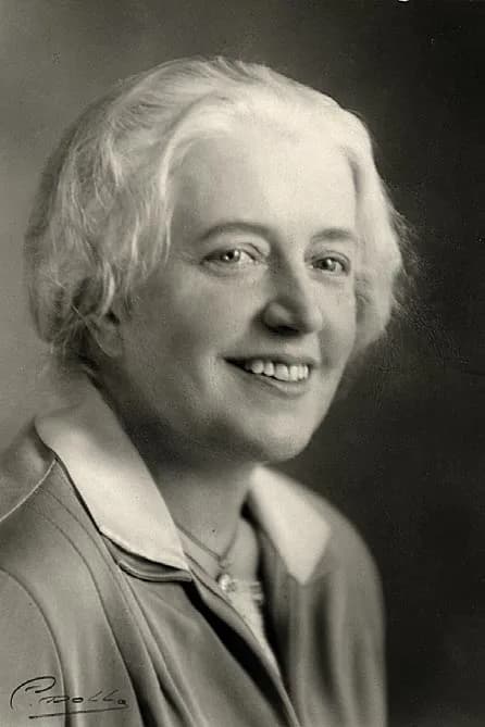 Esther Hjelt-Cajanus