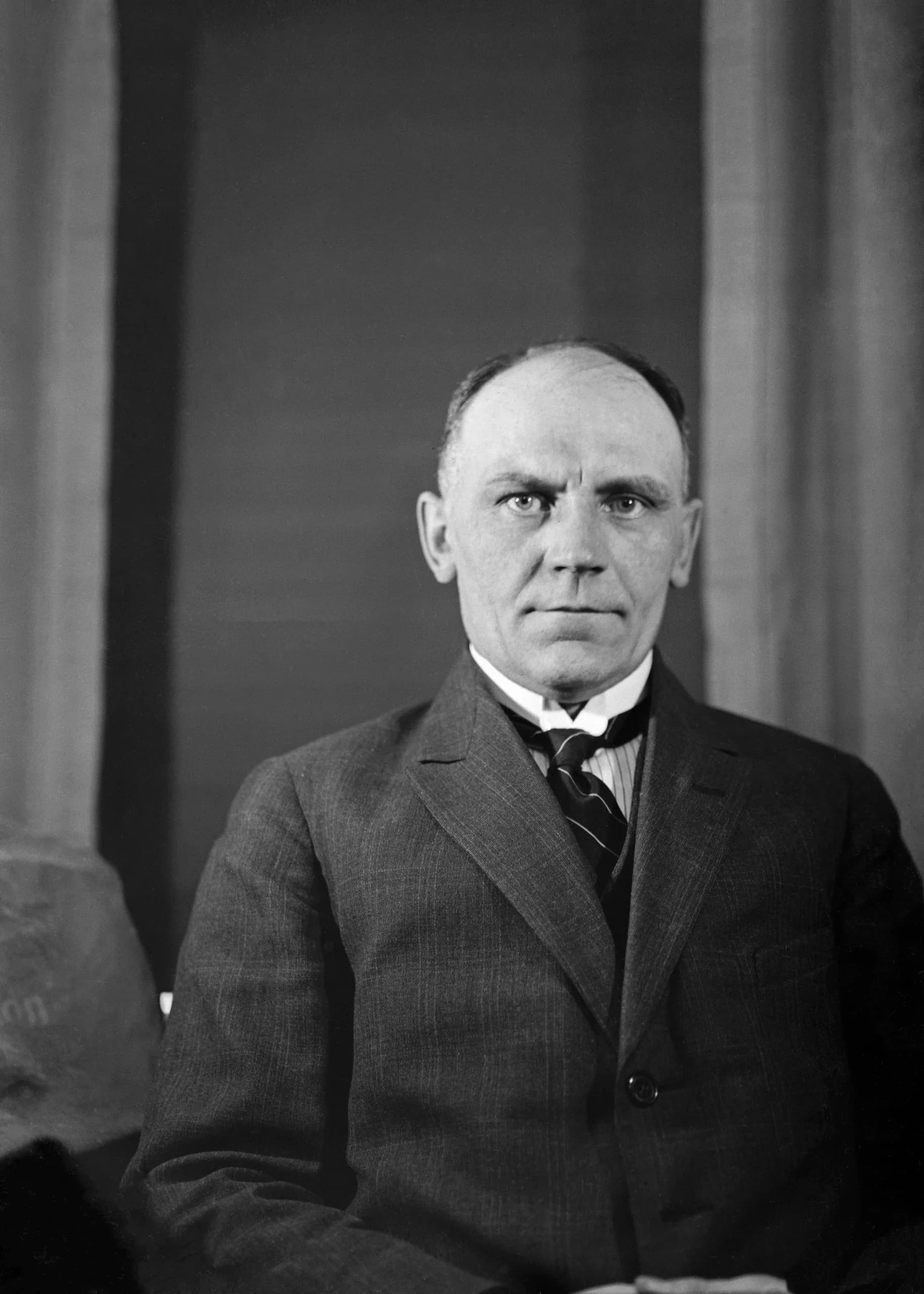 Frederik Valros