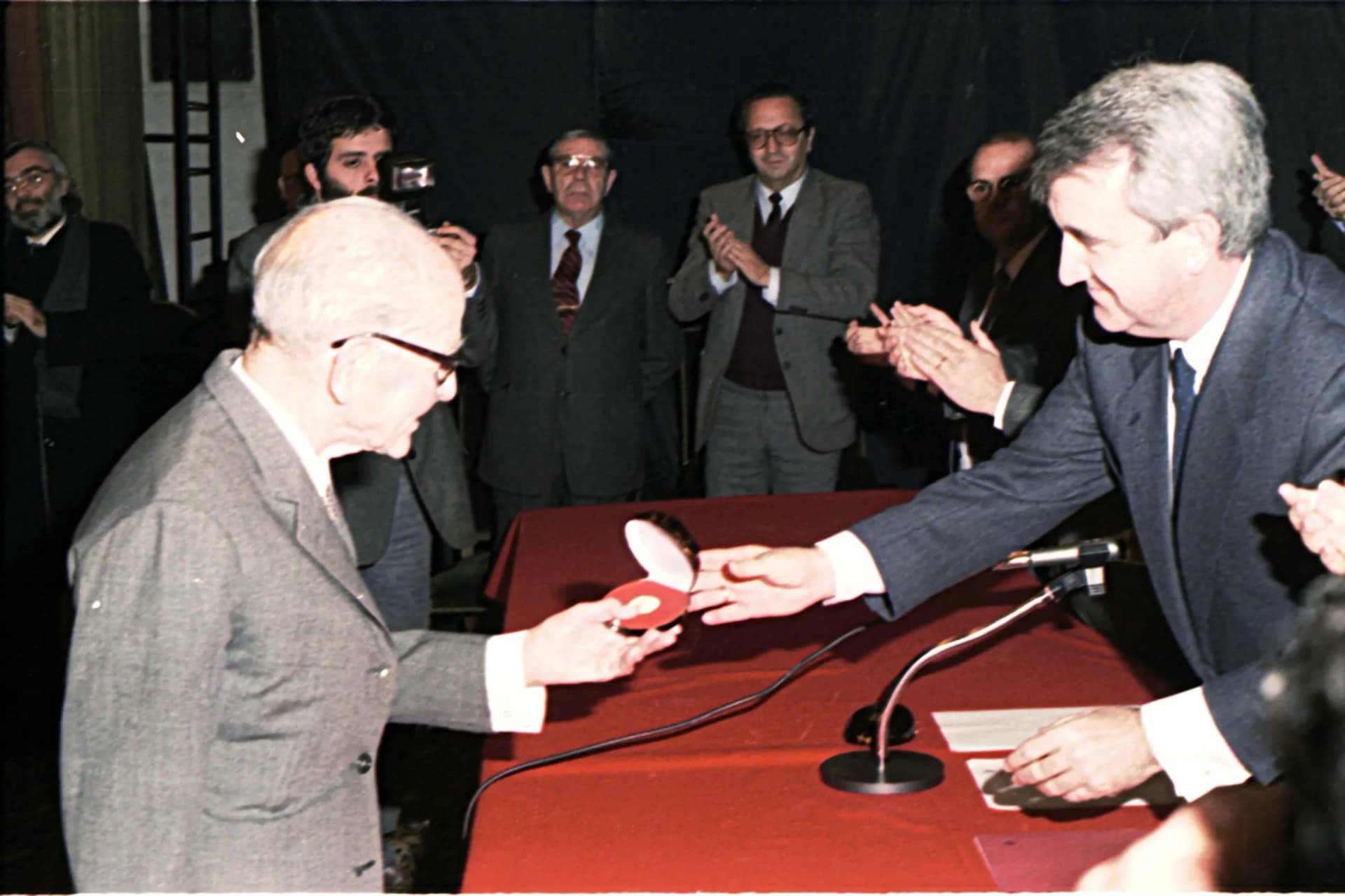 Guillermo Colom