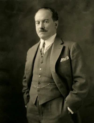 Carlos Dávila Espinoza