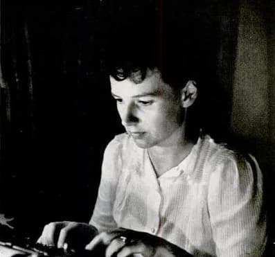 Shelley Smith Mydans