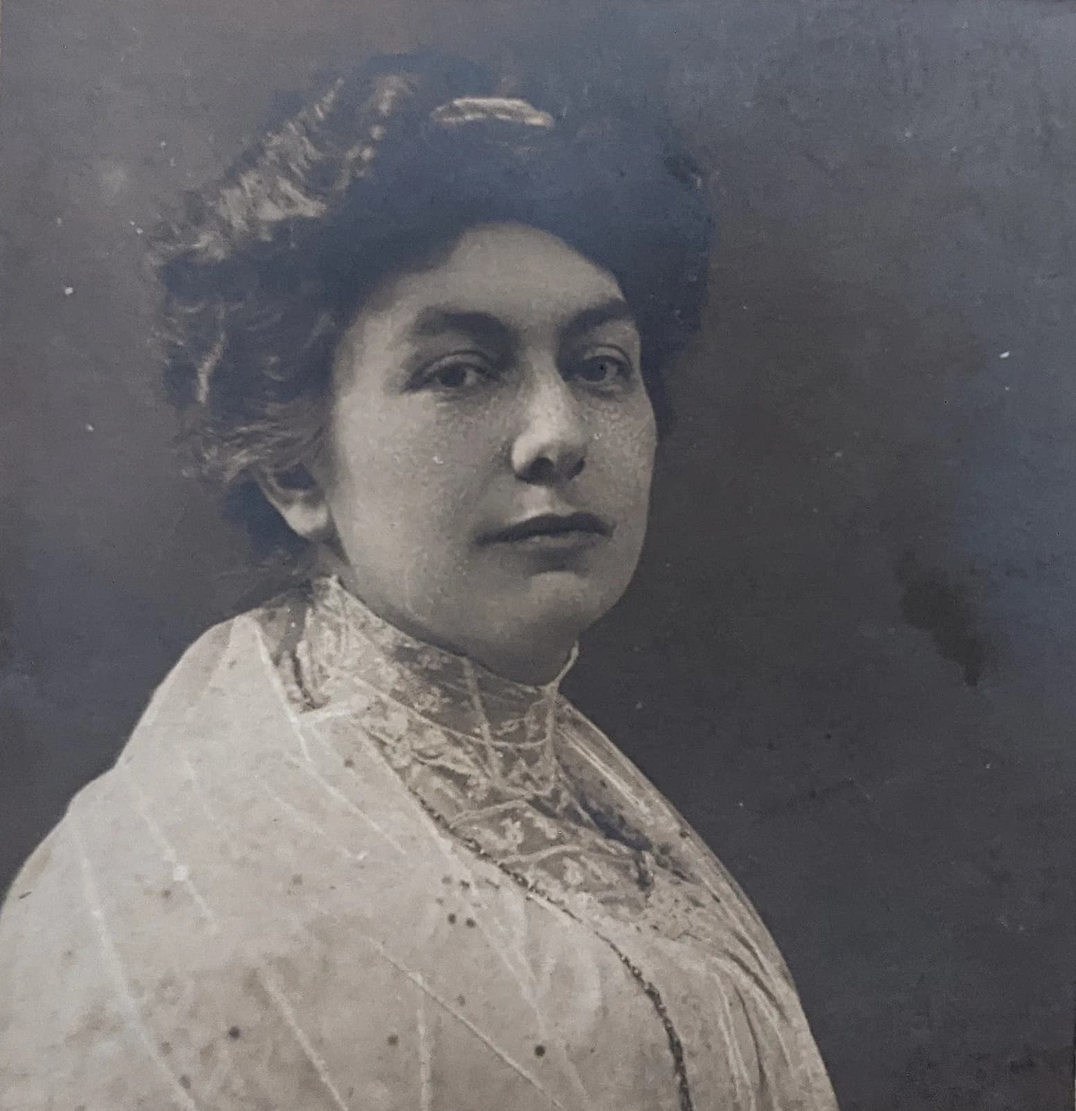 Ysabel Minoggio-Roussel