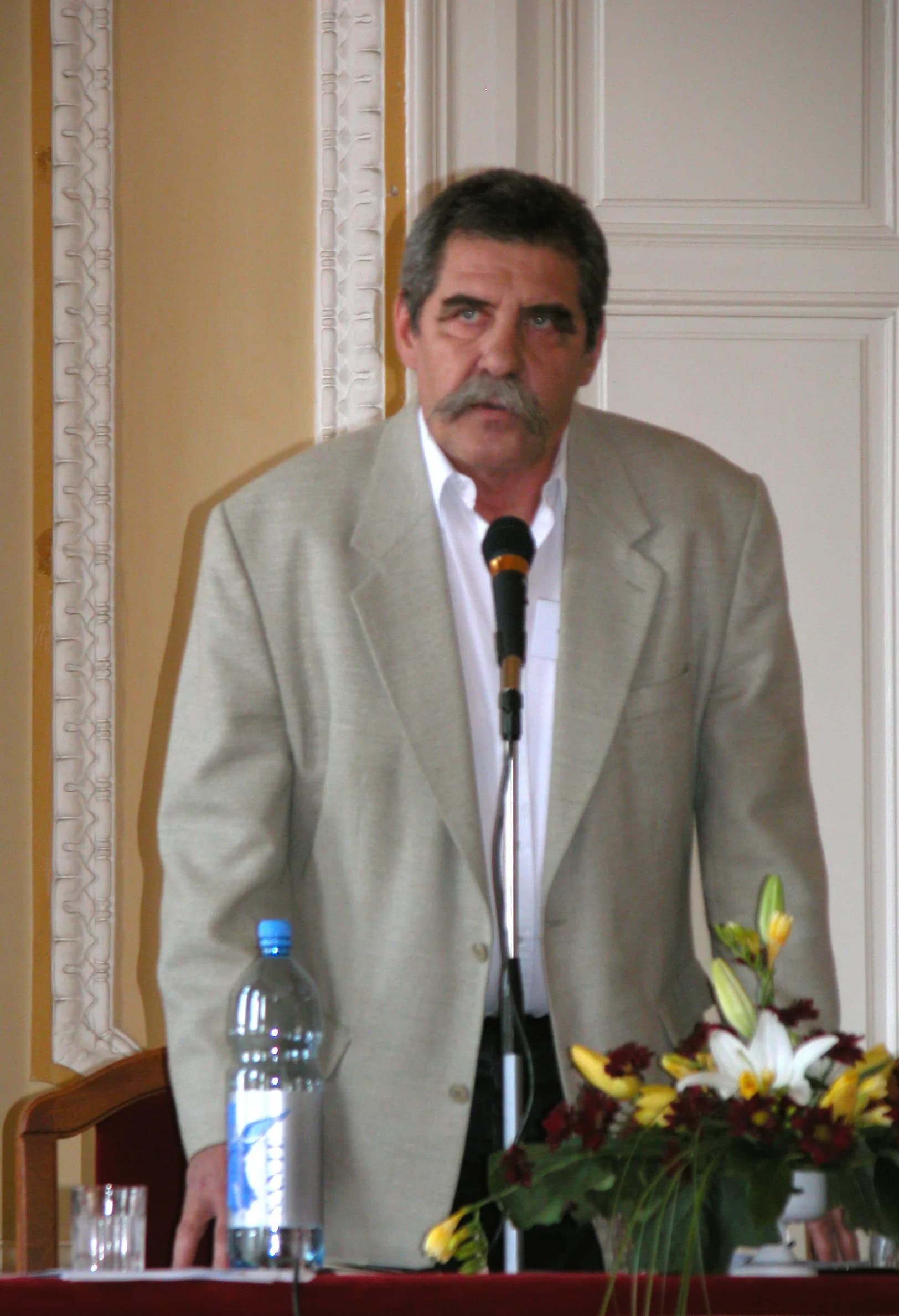 Péter Ötvös