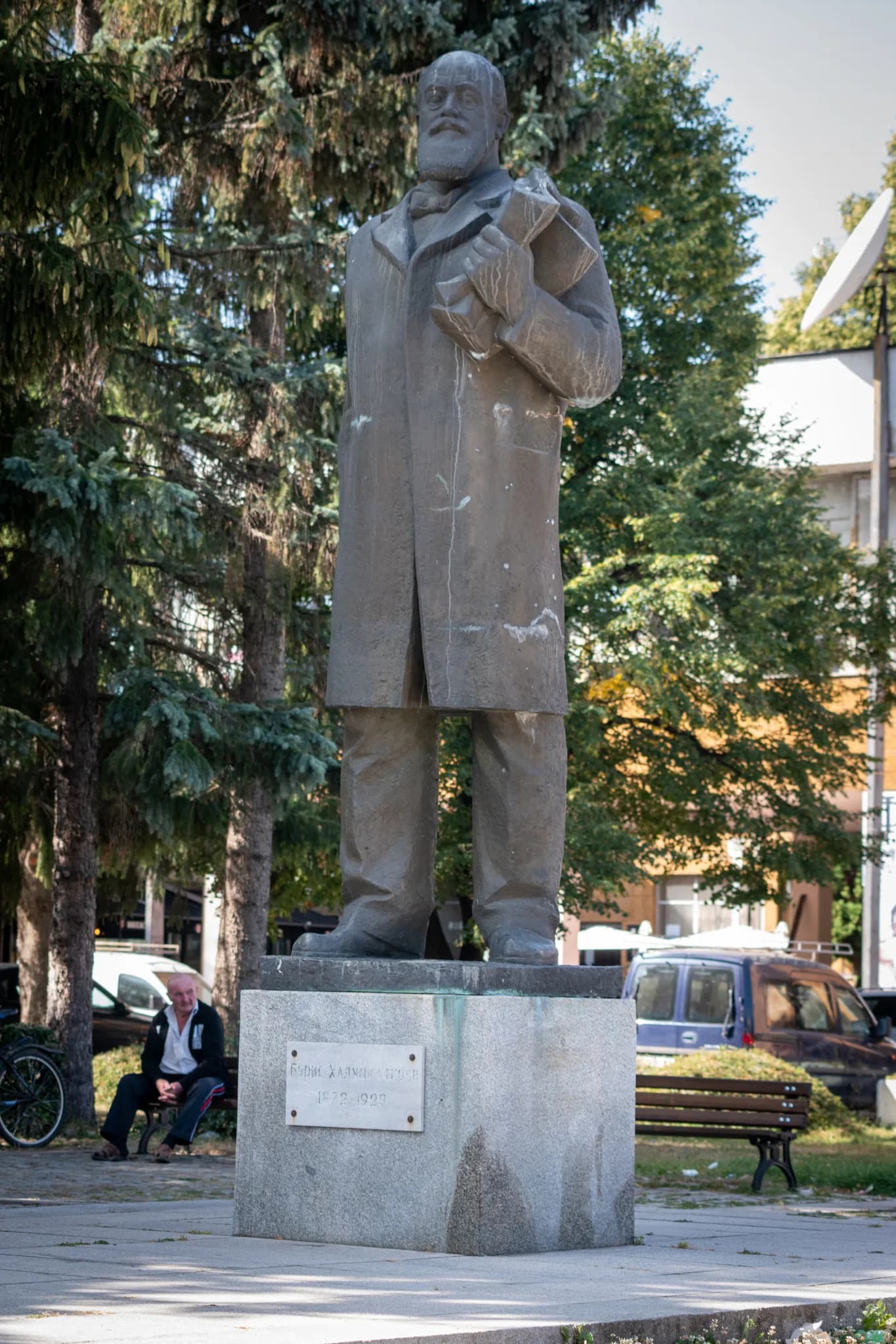 Boris Khadzhisotirov