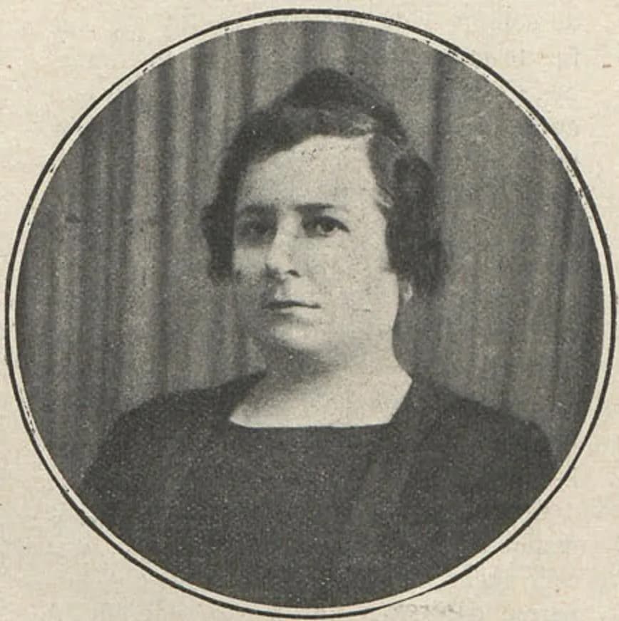Amantina Cobos de Villalobos