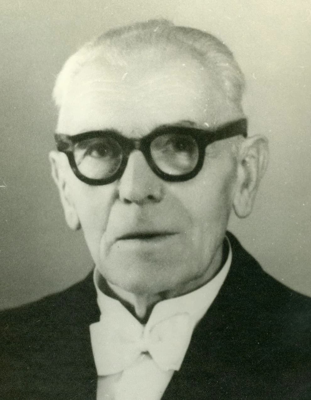 Erik V. Lind