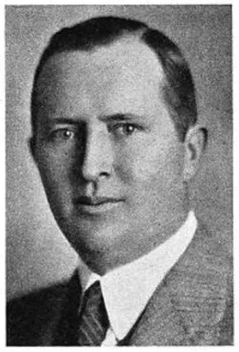 Earl Wilson Morrison