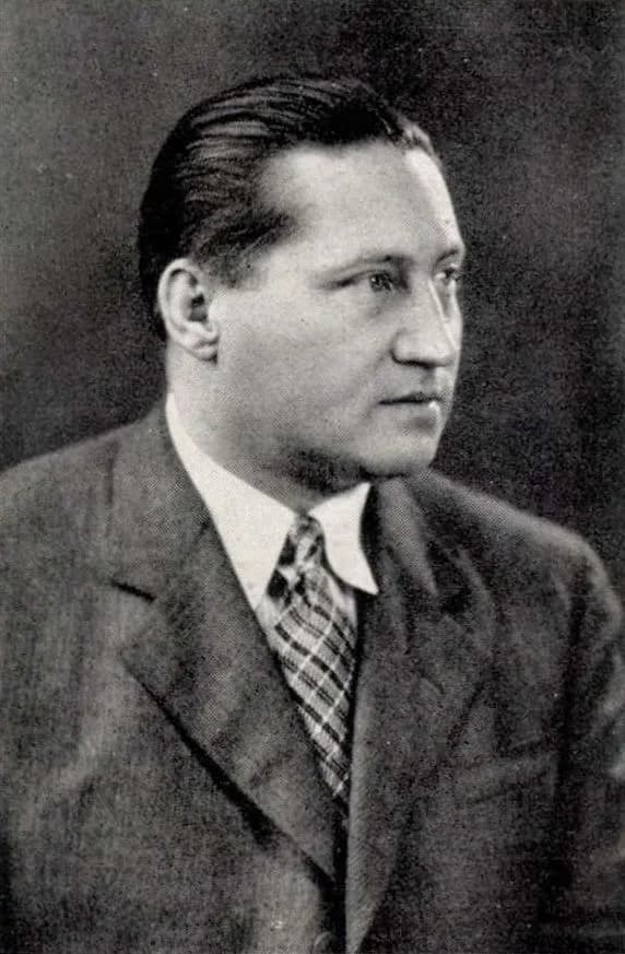 István Pluhár