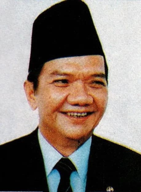 Alamsyah Ratu Perwiranegara