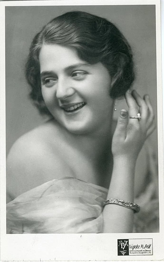 Gabriella Relle