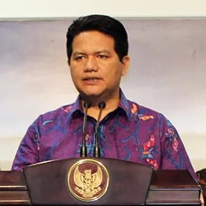 Husni Kamil Manik