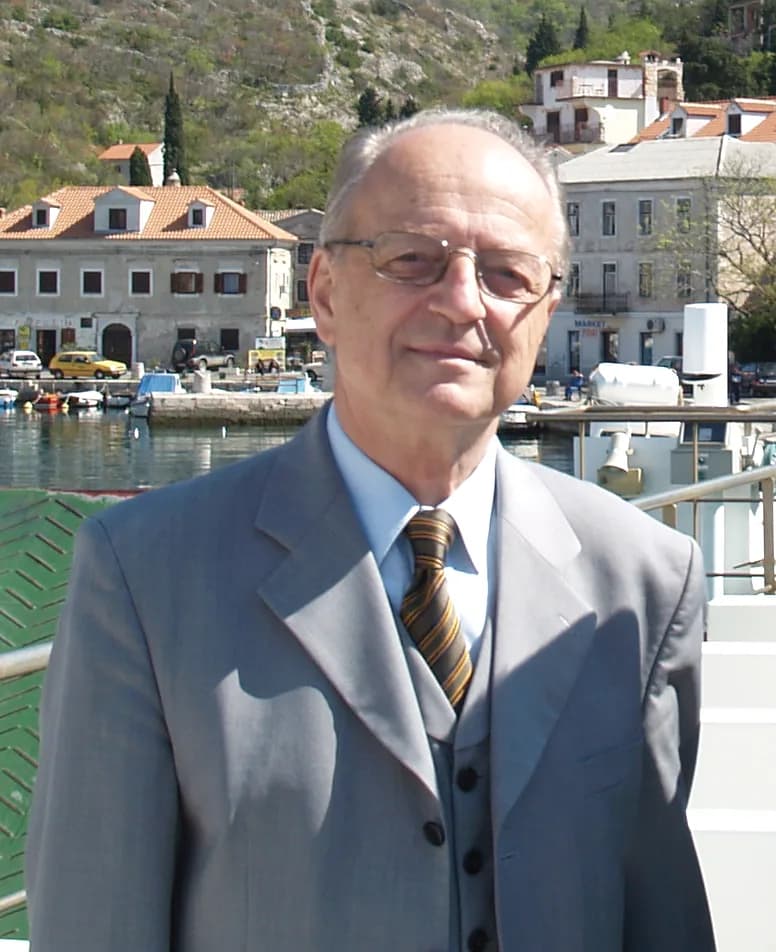 Petar Strčić
