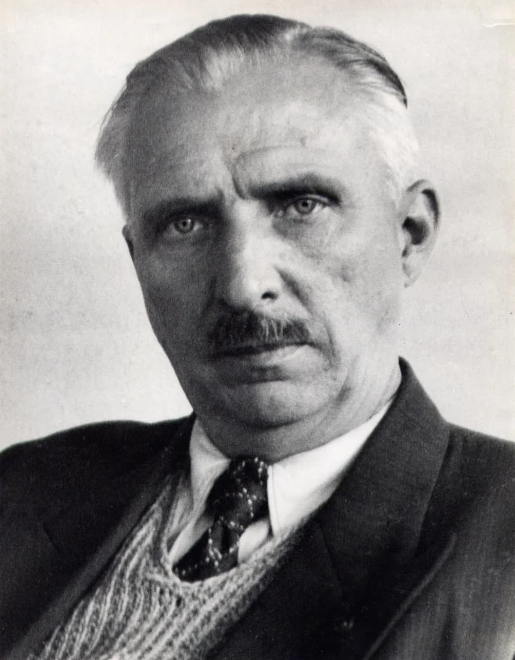 Walter Strauss