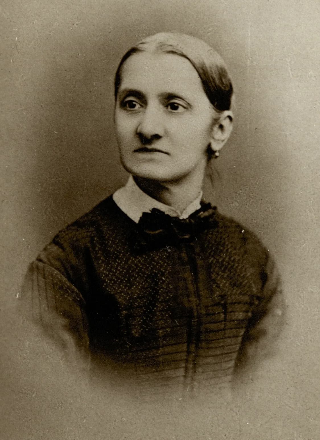 Ana Jelovšek
