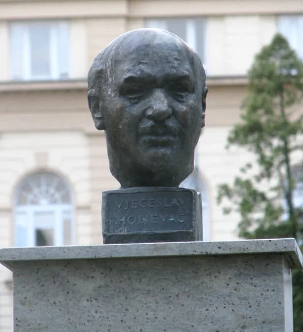 Većeslav Holjevac