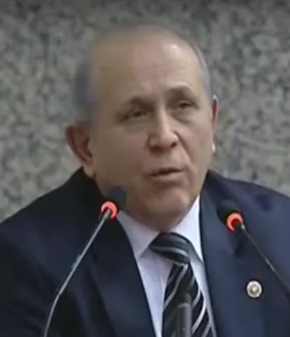 Burhan Kuzu