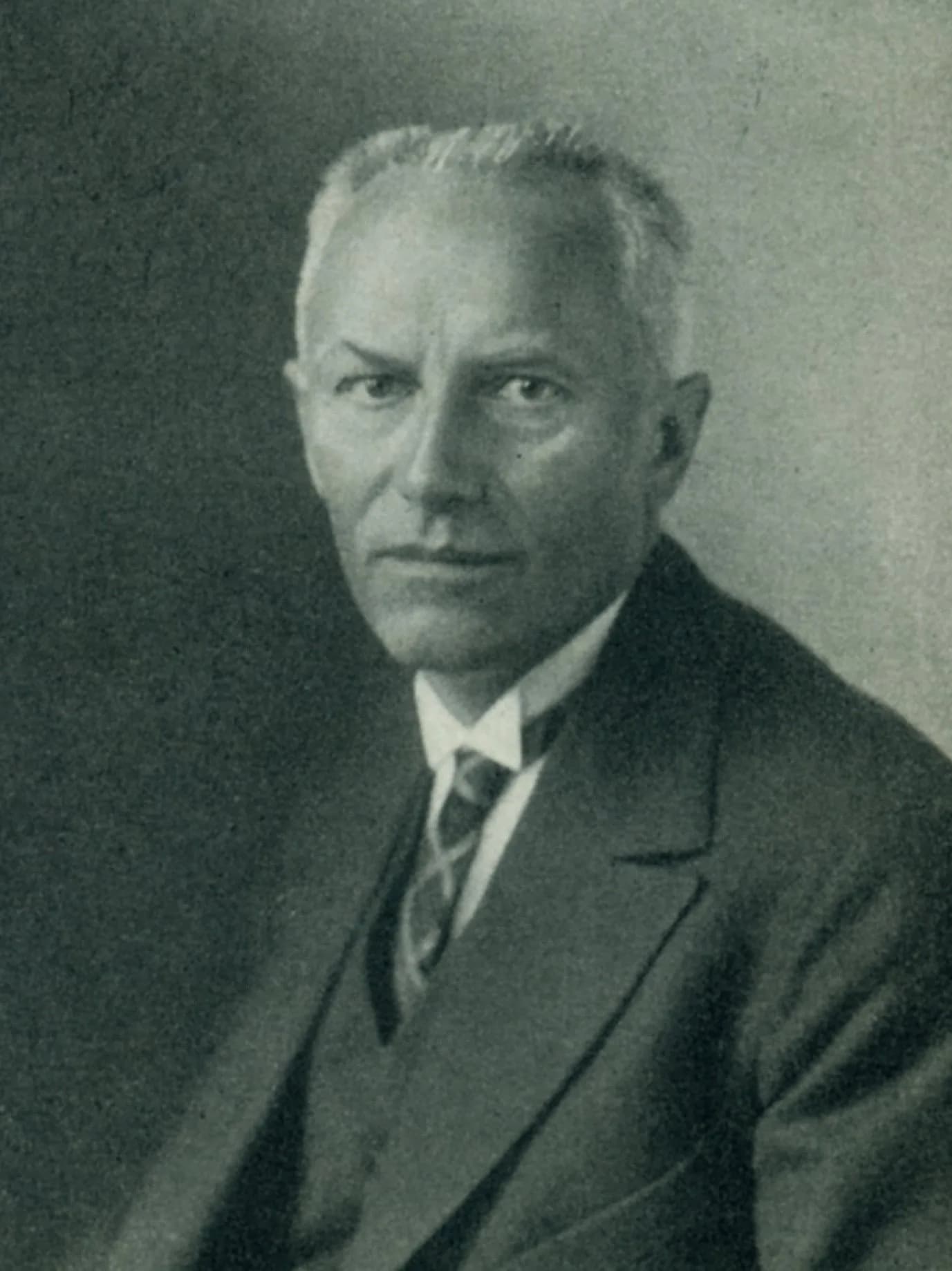 Edmund Neuendorff