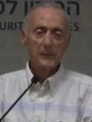 Uri Lubrani