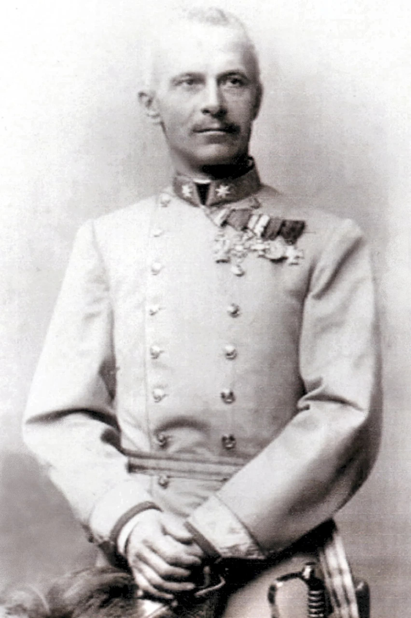 Eduard von Beschi