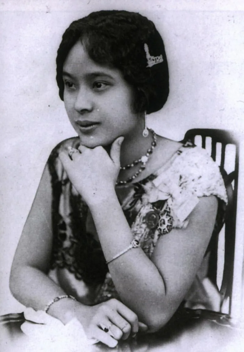 Paew Snidvongseni