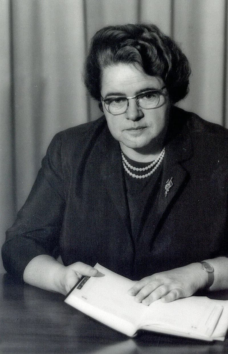 Ellen Wiederhold