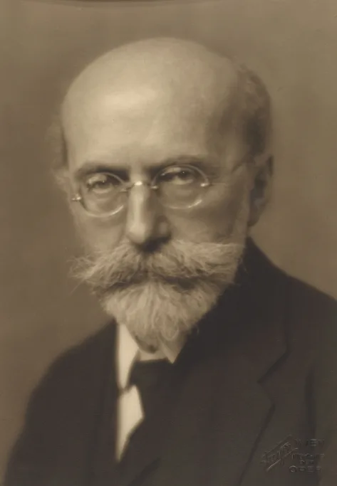 Emil Reich