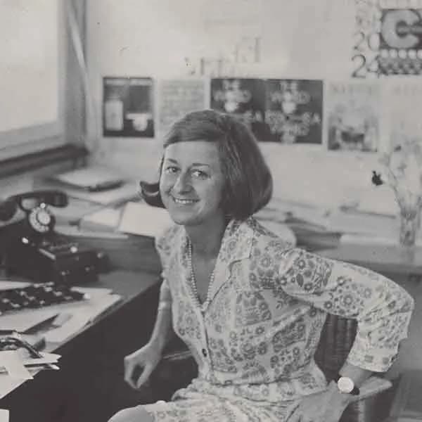 Lora Lamm