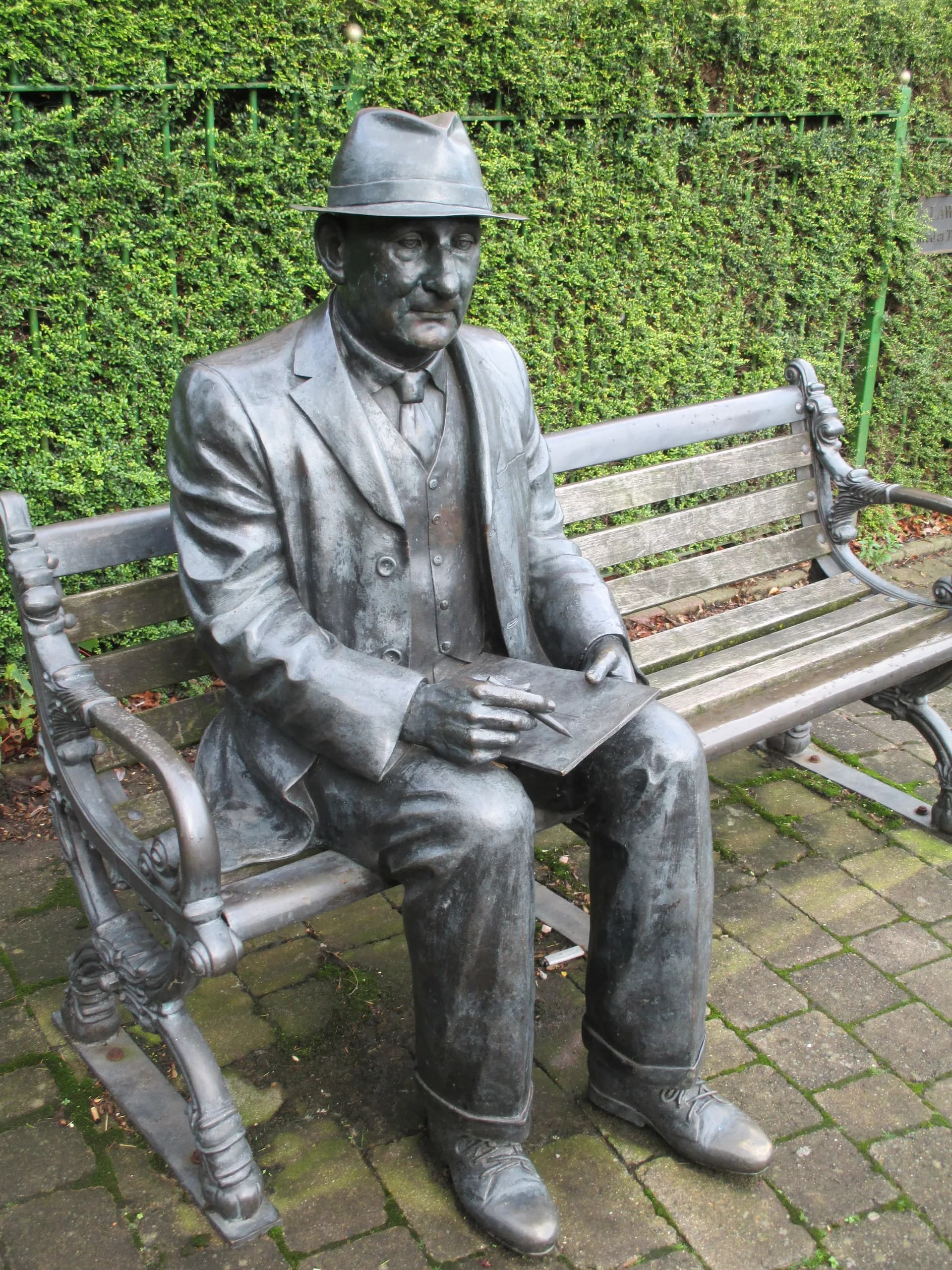 Lawrence Stephen Lowry