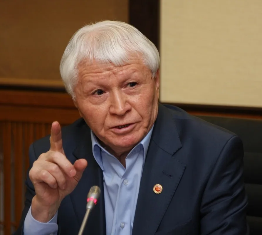 Beket Makhmutov