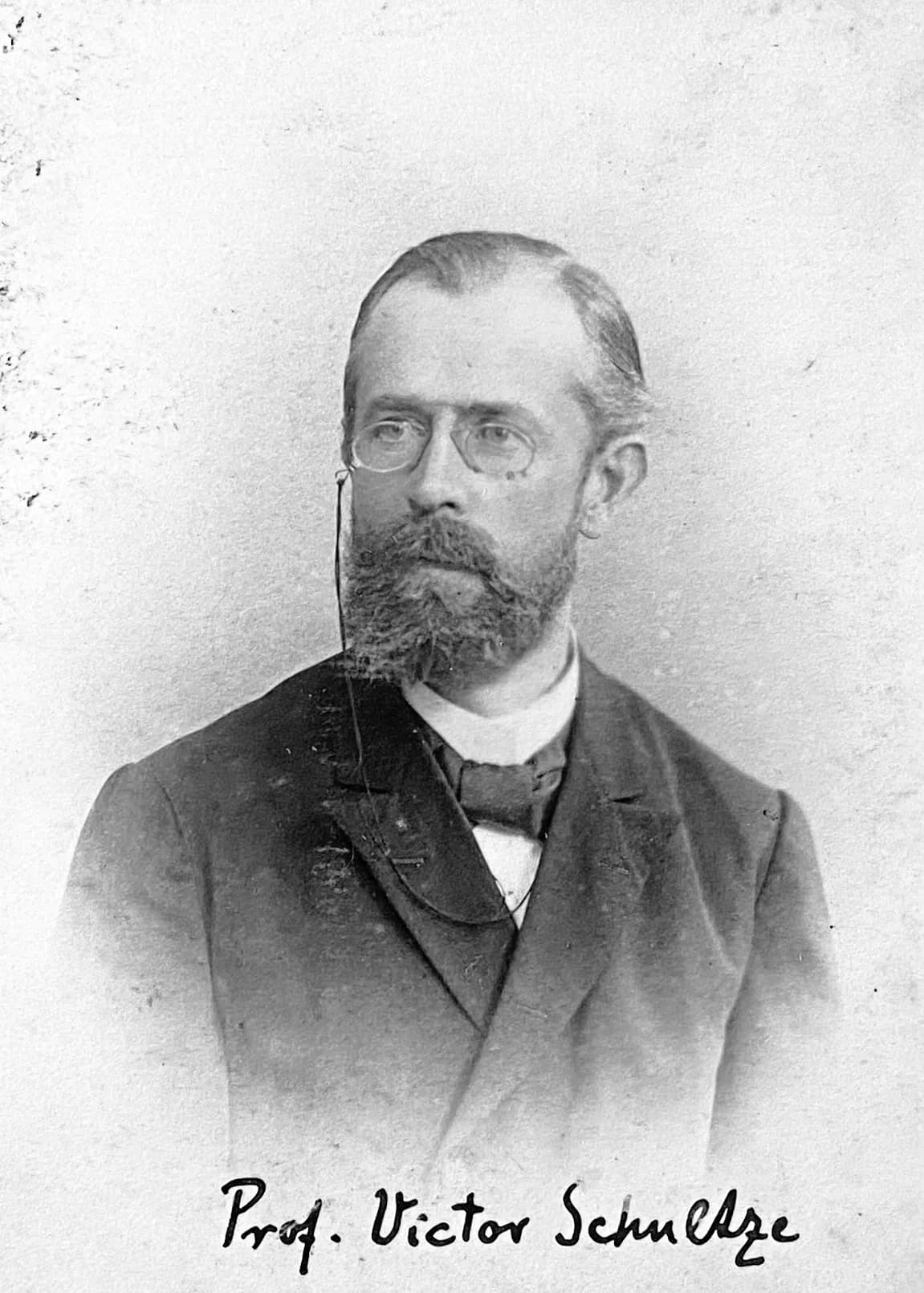 Victor Schultze